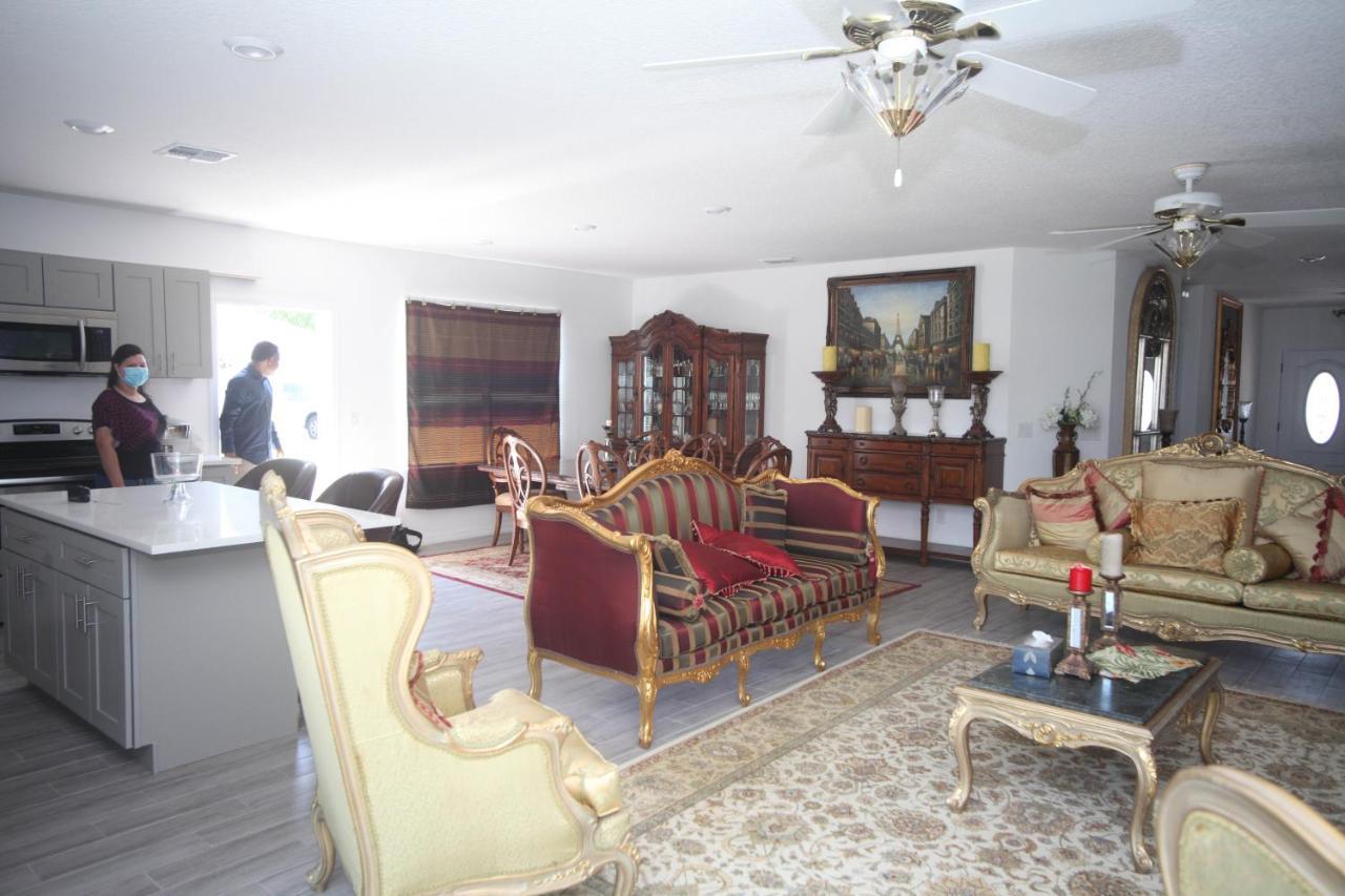 A Beautiful Queen Bedroom Orlando Exteriér fotografie