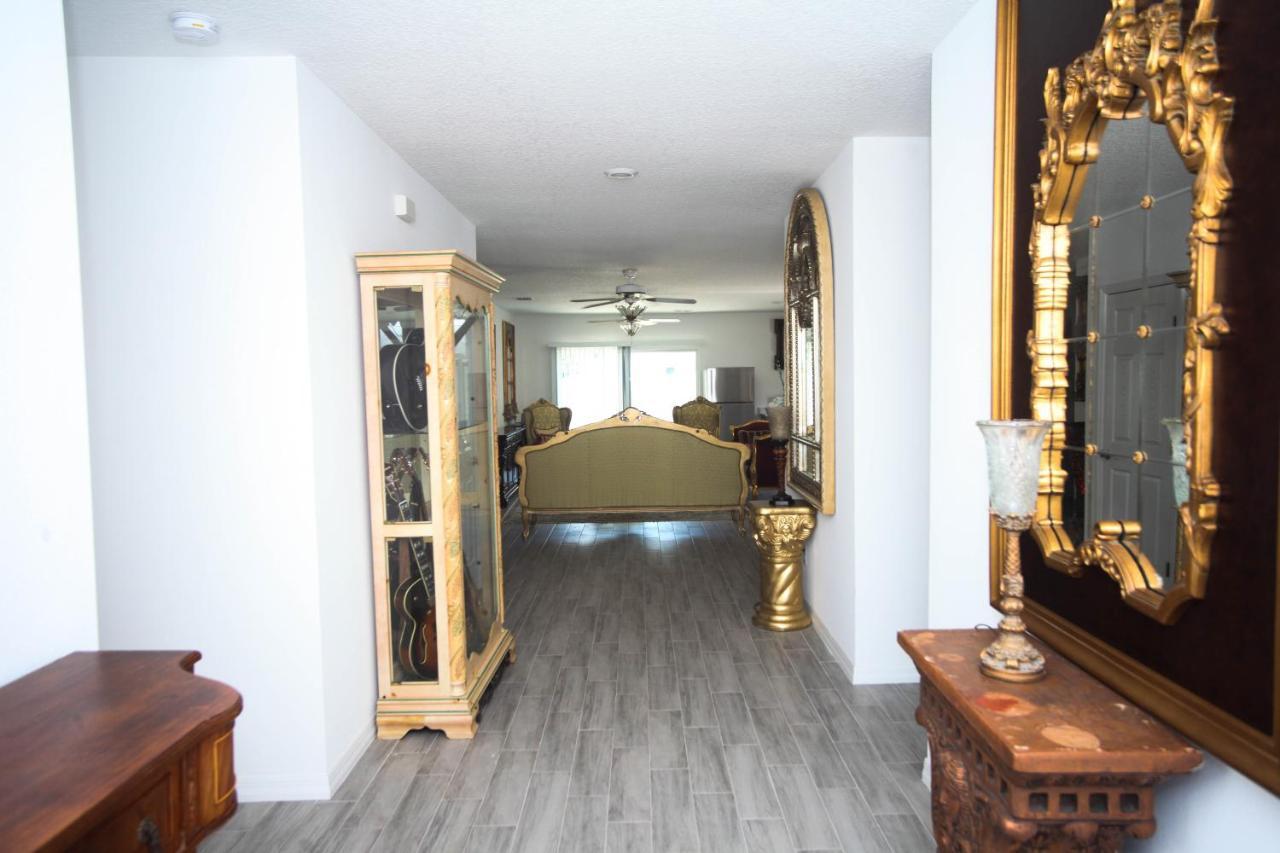 A Beautiful Queen Bedroom Orlando Exteriér fotografie